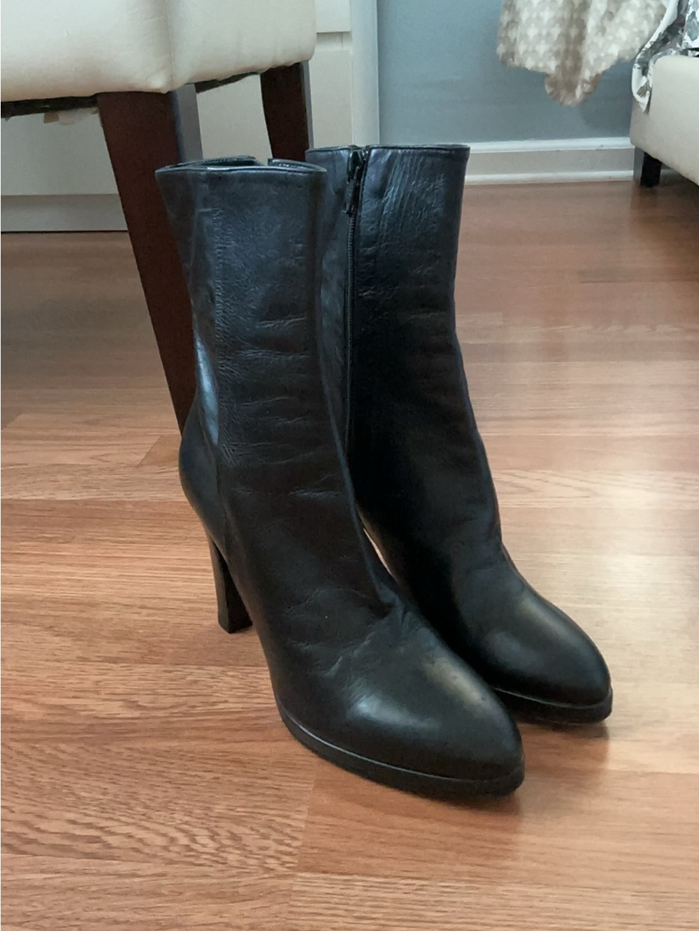 Barneys New York Black Leather Mid-Calf Zip Heeled Boots